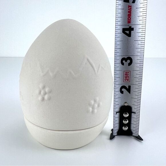 K’s Collection Vintage Ceramic Bisque Lidded Easter Egg Hidden Snow Bunny Child - Picture 9 of 9